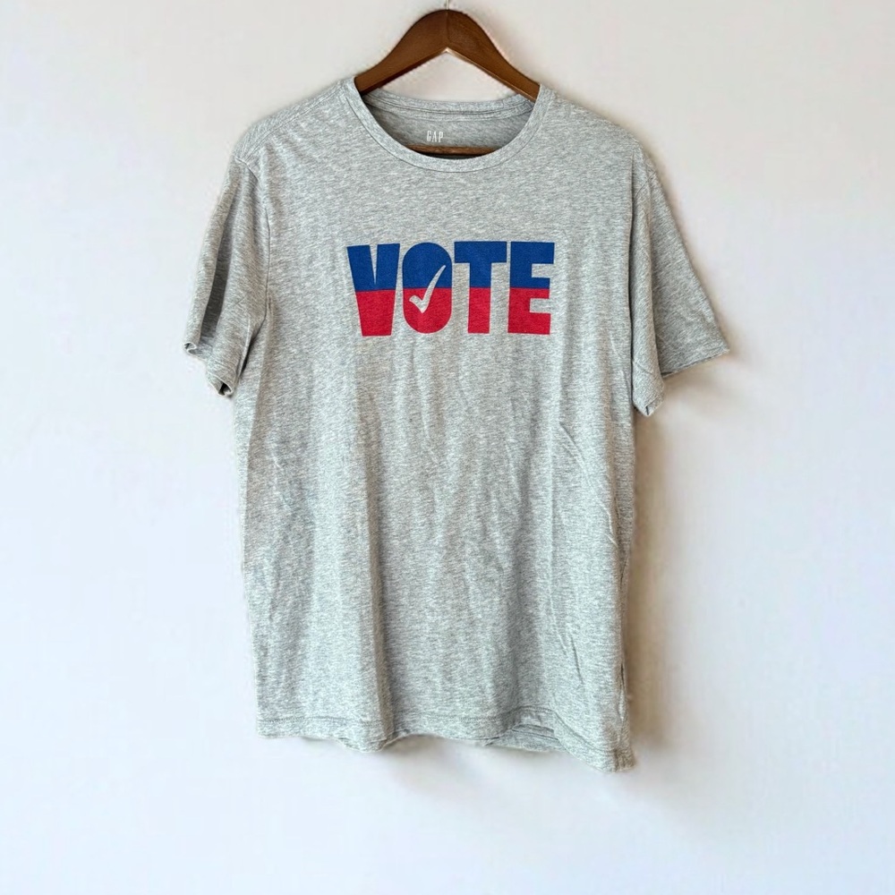 [ GAP ] VOTE Gray Graphic Tee Short Sleeve T-shirt Large